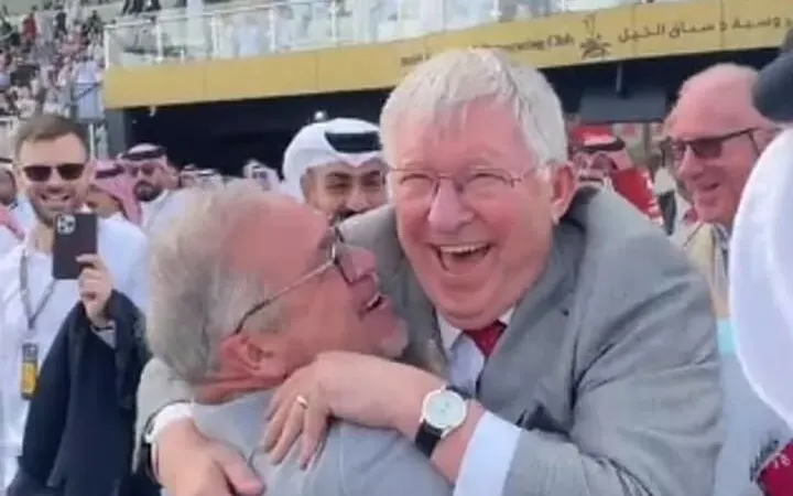 Sir Alex Ferguson bị gãy xương sườn khi ăn mừng chiến thắng cuộc đua ngựa