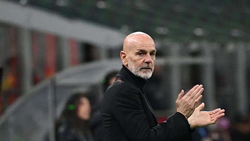 HLV Stefano Pioli đặt mục tiêu đua ngôi á quân với Juventus