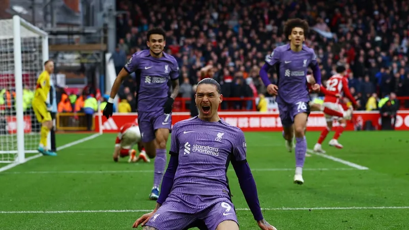 Darwin Nunez ghi bàn thắng hết sức quan trọng cho Liverpool