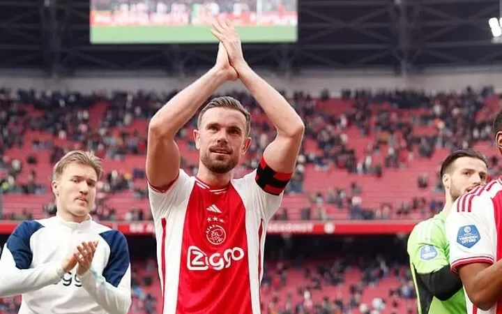 Jordan Henderson trong màu áo Ajax Amsterdam