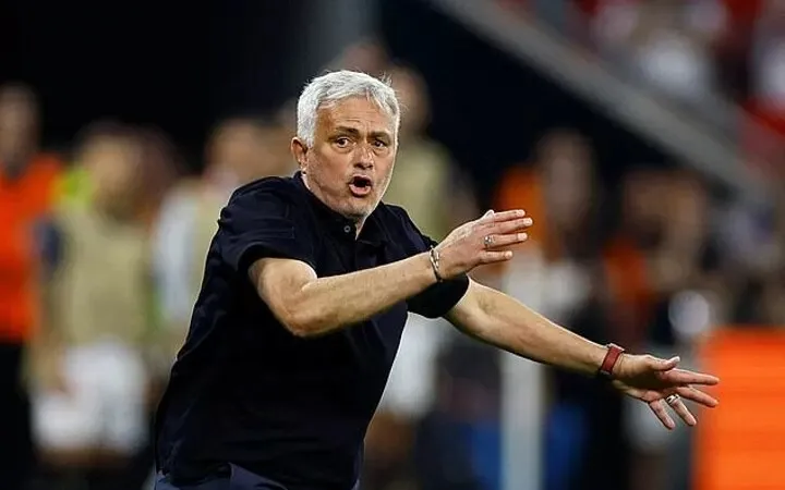 Jose Mourinho muốn tìm công việc mới trong mùa hè