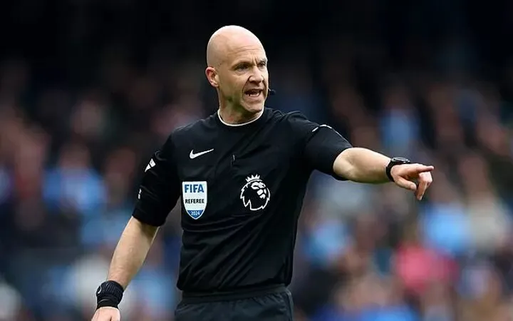 Trọng tài Anthony Taylor liệu có thiên vị cho đội bóng đồng hương Man United