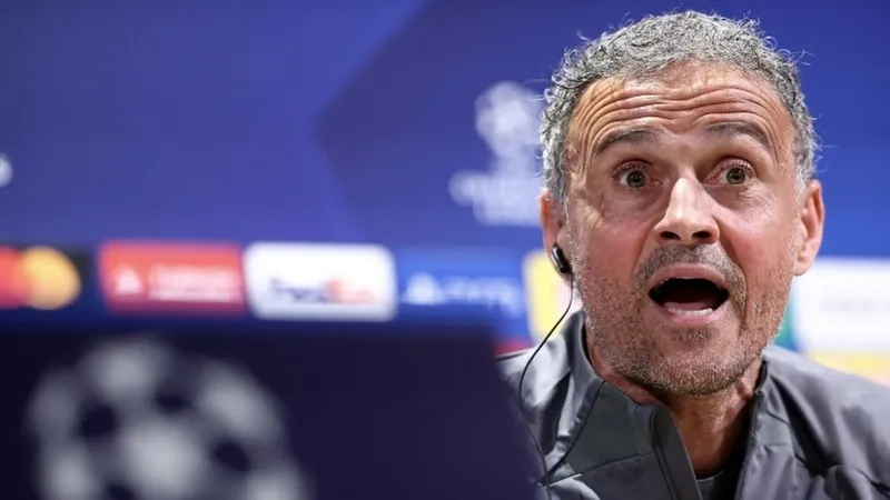 HLV Paris Saint-Germain, Luis Enrique quá hiểu về đội bóng cũ Barcelona