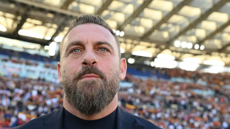 HLV Daniele De Rossi chỉ mới chân ướt chân ráo vào nghề