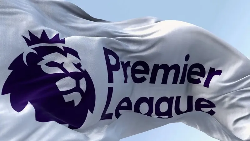 Các cầu thủ trẻ Premier League đang bị gài bẫy hoặc vướng vào cáo buộc tình dục ngày một nhiều