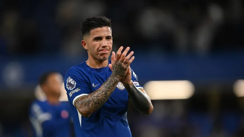 Enzo Fernandez phải nghỉ đến hết mùa