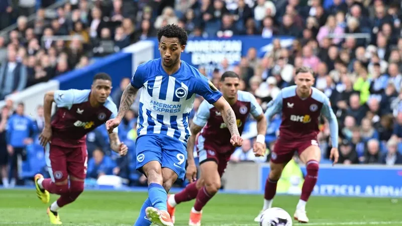 Joao Pedro ghi bàn quyết định cho Brighton sau quả 11m