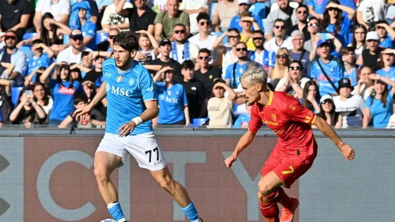 Khvicha Kvaratskhelia vẫn chơi rất hay ở Napoli