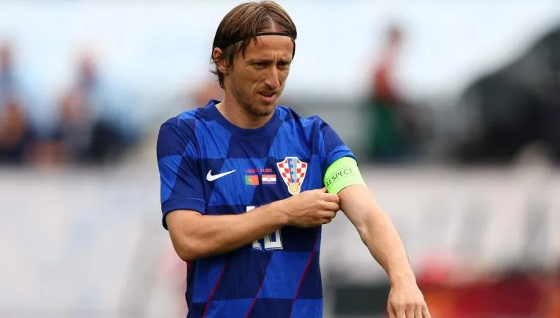 Luka Modric ghi bàn trong chiến thắng trước Bồ Đào Nha