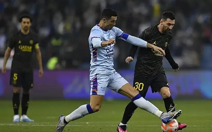 Câu hỏi 'Ronaldo hay Messi ai xuất sắc hơn', giờ đã có câu trả lời khác