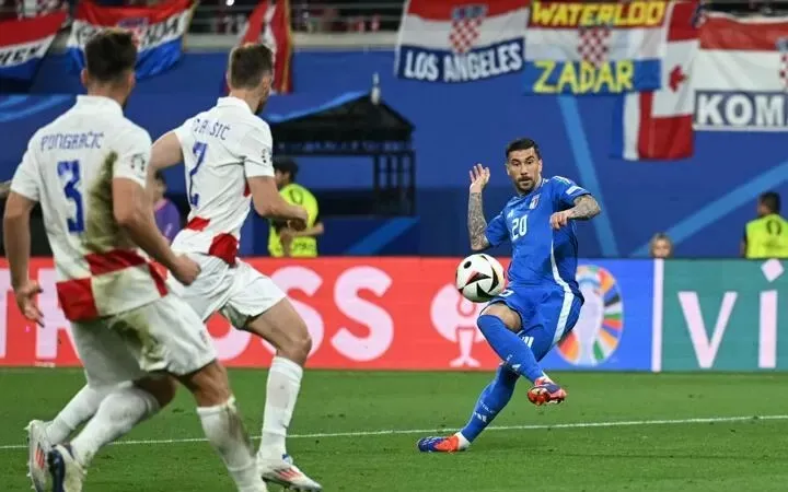 Bàn gỡ hòa phút 98 của Mattia Zaccagni đã loại Croatia khỏi cuộc chơi