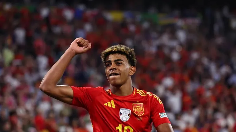 Lamine Yamal ghi dấu ấn ở EURO 2024