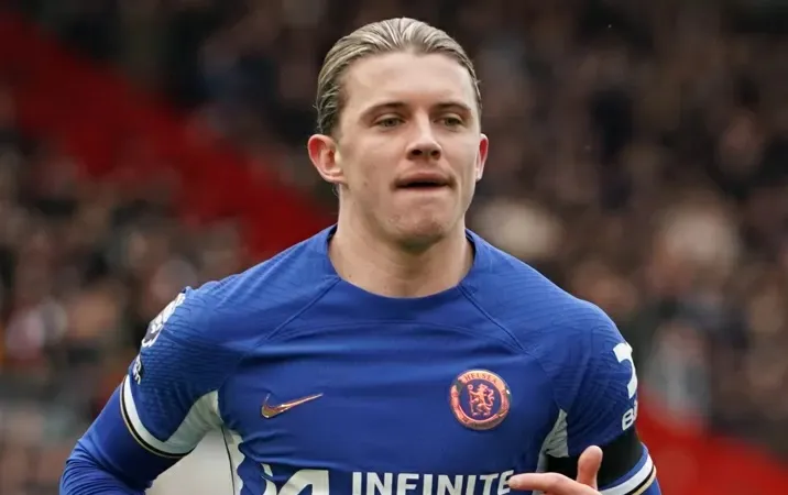 Conor Gallagher đã bị Chelsea gạch tên khỏi đội 1