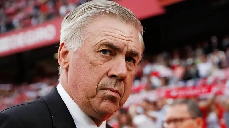 Carlo Ancelotti đang chuẩn bị lực lượng cho trận Siêu cúp châu Âu