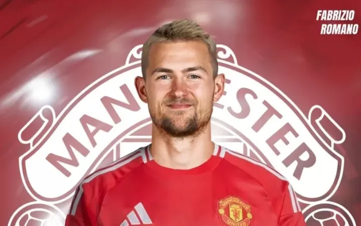 Matthijs de Ligt sẽ chơi cho man United mùa này