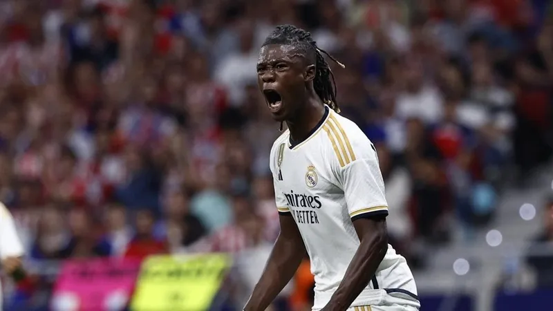 Eduardo Camavinga vắng mặt cũng khiến Real Madrid mất đi chọn lựa tuyến giữa