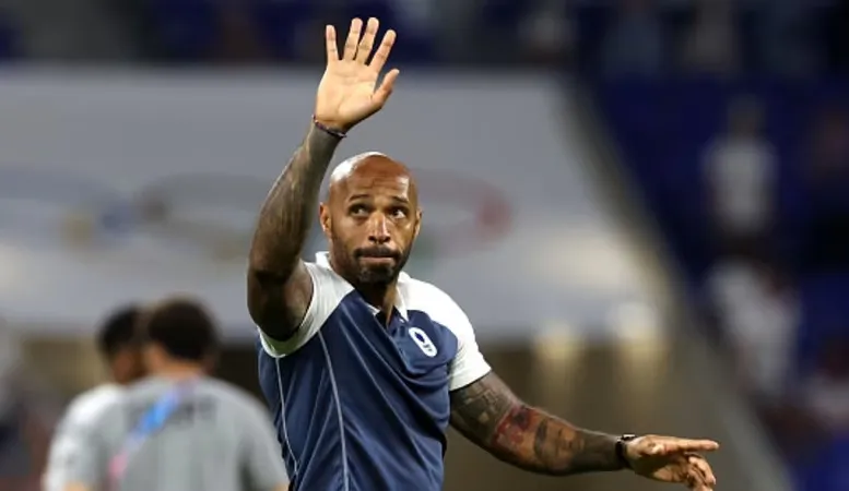 Thierry Henry rời khỏi tuyển U21 Pháp