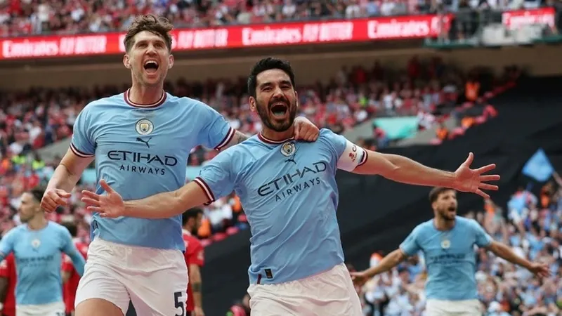 Ilkay Gundogan sẵn sàng gia nhập Man City