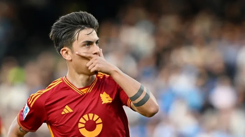 Paulo Dybala không nỡ rời Roma