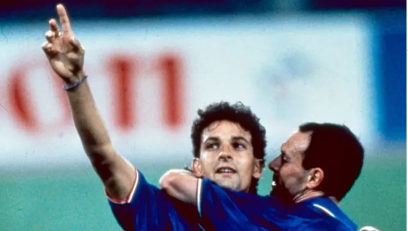 Roberto Baggio và Salvatore ‘Totò’ Schillaci ở World Cup 1990
