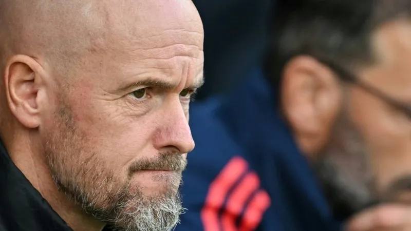 Erik ten Hag cảnh báo số trận đấu gia tăng khiến cầu thủ dễ dính chấn thương
