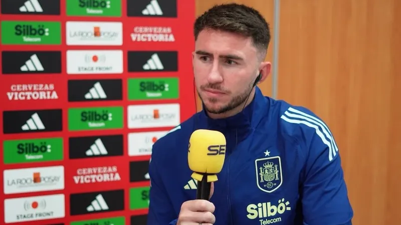 Aymeric Laporte tiết lộ trong buổi họp báo của tuyển tây Ban Nha