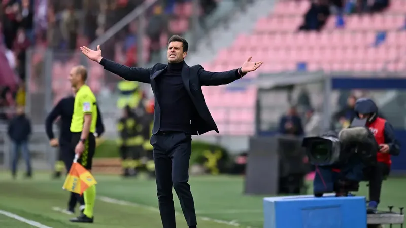 HLV Thiago Motta khi còn dẫn dắt Bologna