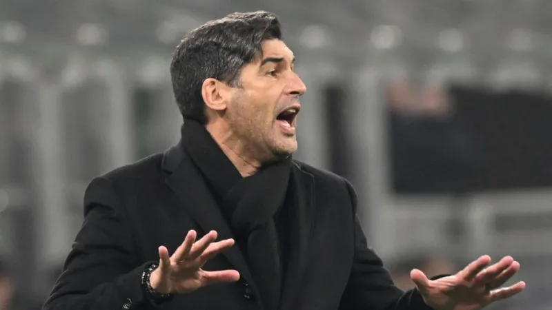 HLV Paolo Fonseca sẵn sàng đối đầu Atalanta
