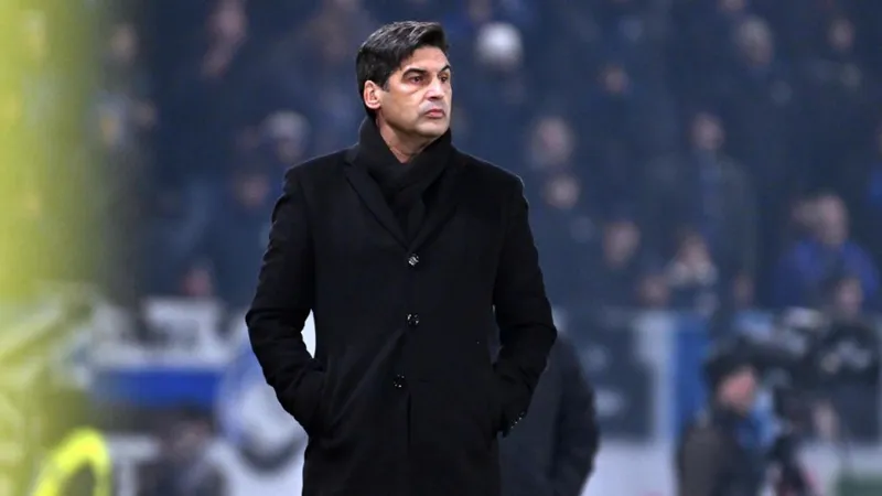 HLV Paulo Fonseca bực bội trong trận thắng Red Star Belgrade