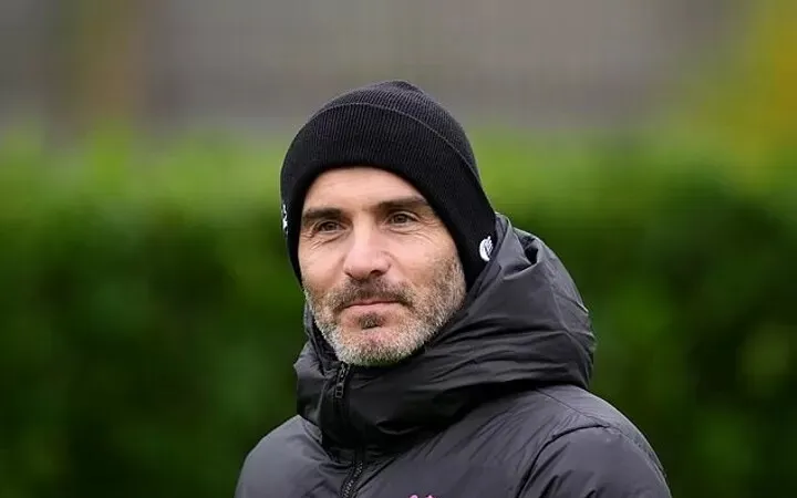 Enzo Maresca thừa nhận Chelsea vẫn còn quá non so với Liverpool