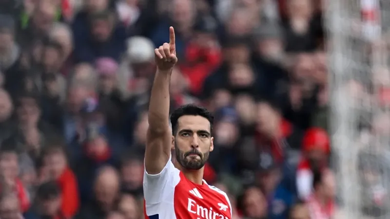 Mikel Merino ghi bàn thắng duy nhất trận derby London