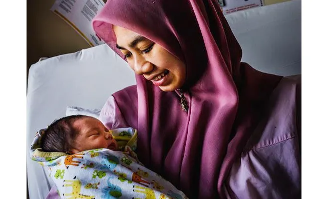 Malaysia loại bỏ thành công lây truyền HIV từ mẹ sang con