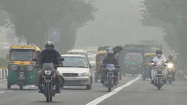 New Delhi chìm trong khói mù (Ảnh : PTI)