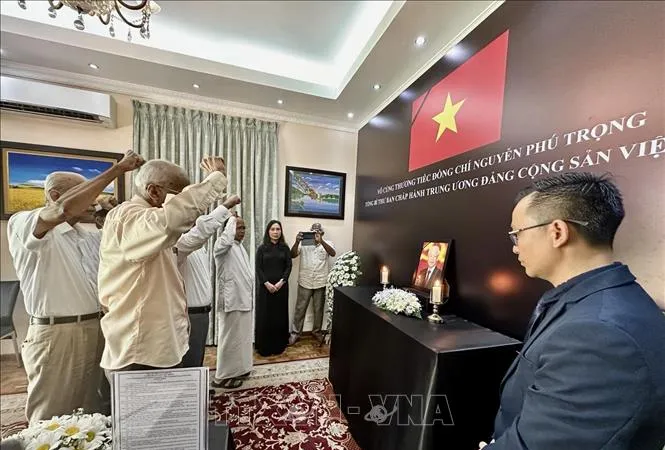 Đoàn lãnh đạo Đảng Cộng Sản Sri Lanka viếng Tổng Bí thư Nguyễn Phú Trọng. Ảnh: TTXVN