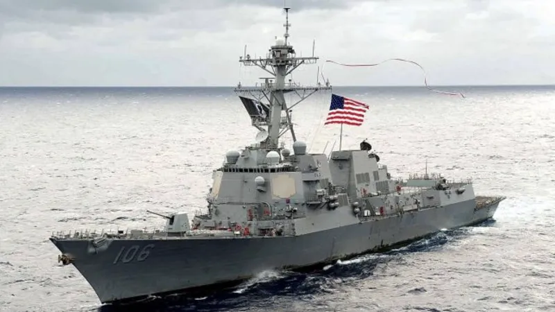 Tàu USS Stockdale tham gia đẩy lùi cuộc tấn công của Houthi. Ảnh: defense.gov 