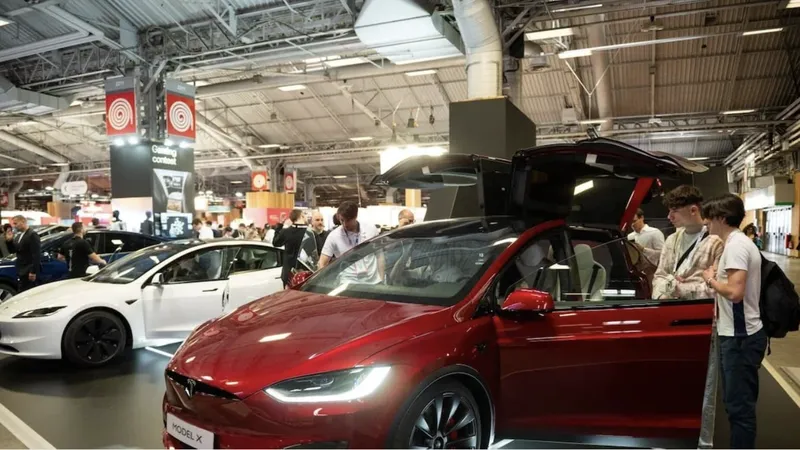 Doanh số của Tesla lao dốc tại châu Âu