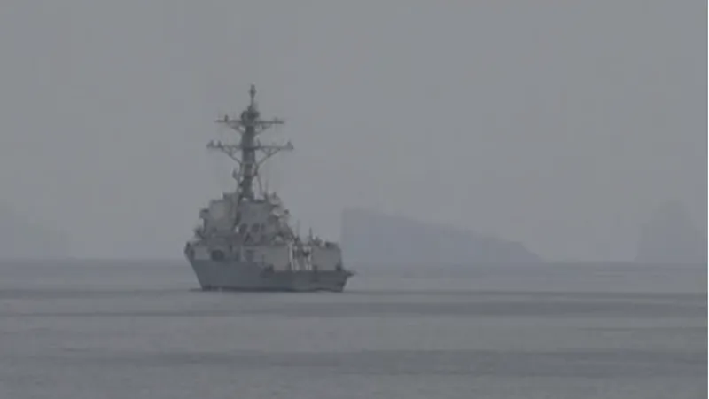 Hải quân Mỹ đã bắt đầu chiến dịch rà phá thủy lôi ở eo biển Hormuz. Ảnh: CENTCOM | X