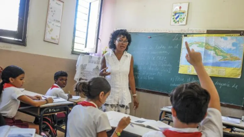 Một lớp học ở Cuba. Ảnh: Grandma