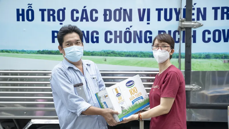 Hỗ trợ 48.000 sản phẩm dinh dưỡng cho đội ngủ nhân viên y tế TPHCM