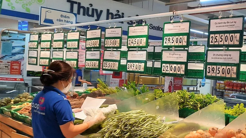 Đảm bảo an toàn, Siêu thị Co.opmart Cà Mau được hoạt động trở lại​