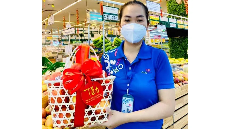 Co.opmart và Co.opXtra tung dịch vụ giao giỏ quà tết độc đáo mùa dịch