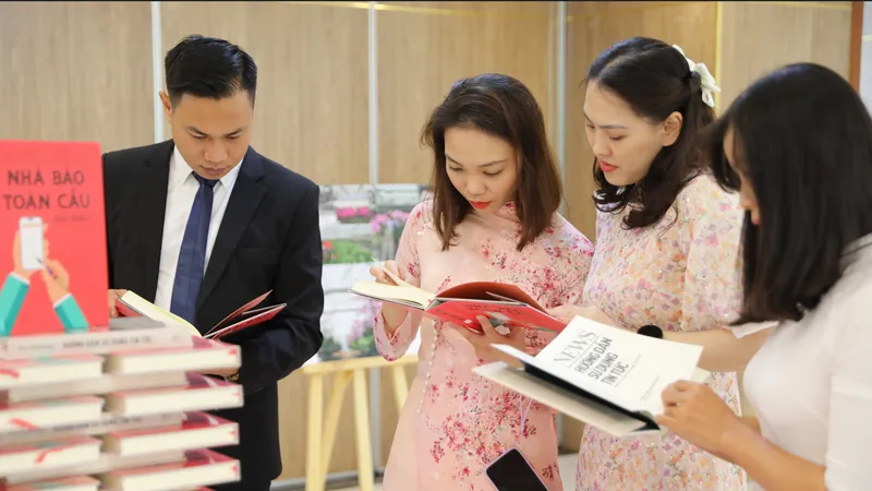 Dự án phát triển báo chí Việt Nam tổ chức ra mắt sách năm 2022
