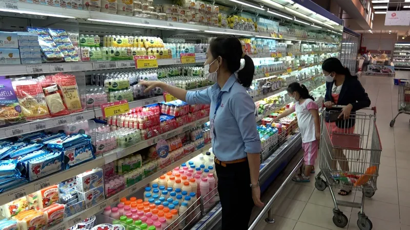 Sôi động thị trường sản phẩm dinh dưỡng, đồ dùng học tập trước thềm năm học mới