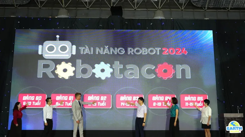 Cuộc thi Robotacon Wro 2024 đã diễn ra VCK miền Bắc vào ngày 10-8 và sẽ tiếp tục thi đấu VCK miền Trung, Nam và Chung kết Quốc gia vào ngày 21, 23-8. Ảnh: Vi Nam
