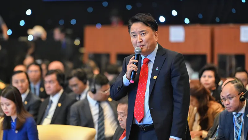 Ông Kim Young-hwan, Tỉnh trưởng tỉnh Chungcheongbuk, Hàn Quốc. Ảnh: QUỐC THANH