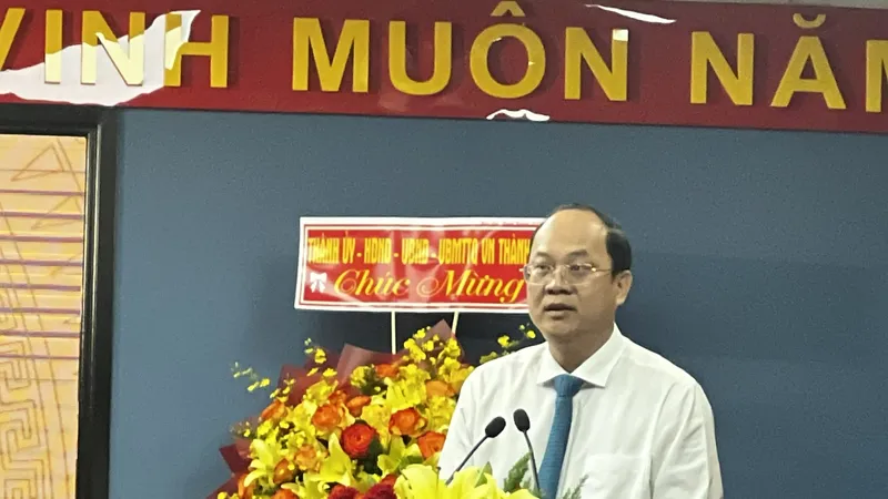 Phó Bí thư Thường trực Thành ủy TPHCM Nguyễn Hồ Hải phát biểu tại hội nghị