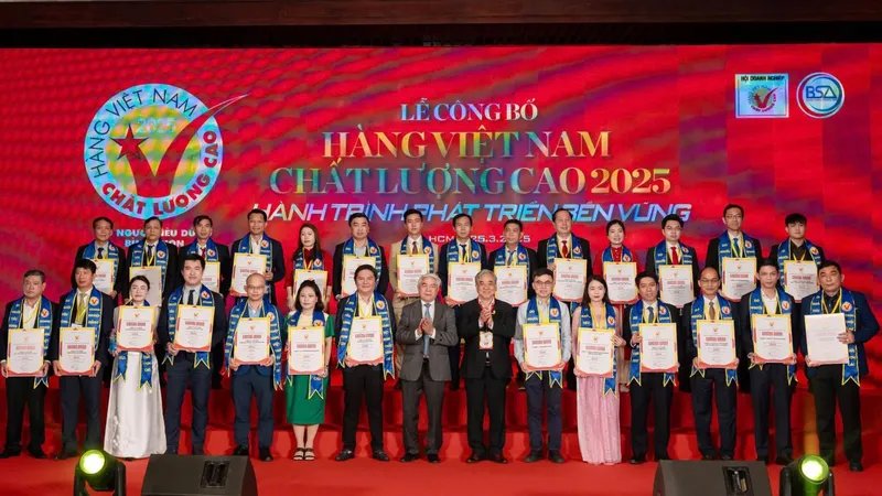 29 lần được vinh danh – dấu ấn của một thương hiệu mỹ phẩm Việt