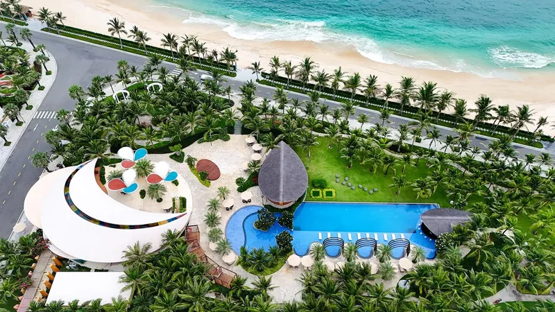 Khách sạn Costamigo (tỉnh Lâm ) được thiết kế theo tiêu chuẩn xanh bởi Công ty TNHH ARDOR Architects