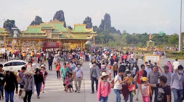 Khu du lịch Đại Nam thu hút hơn 35.000 lượt khách mỗi ngày