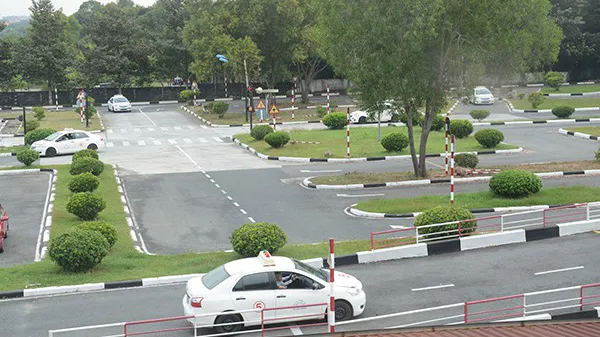 Bình Dương: Tổ chức sát hạch lái xe trở lại từ ngày 4-5